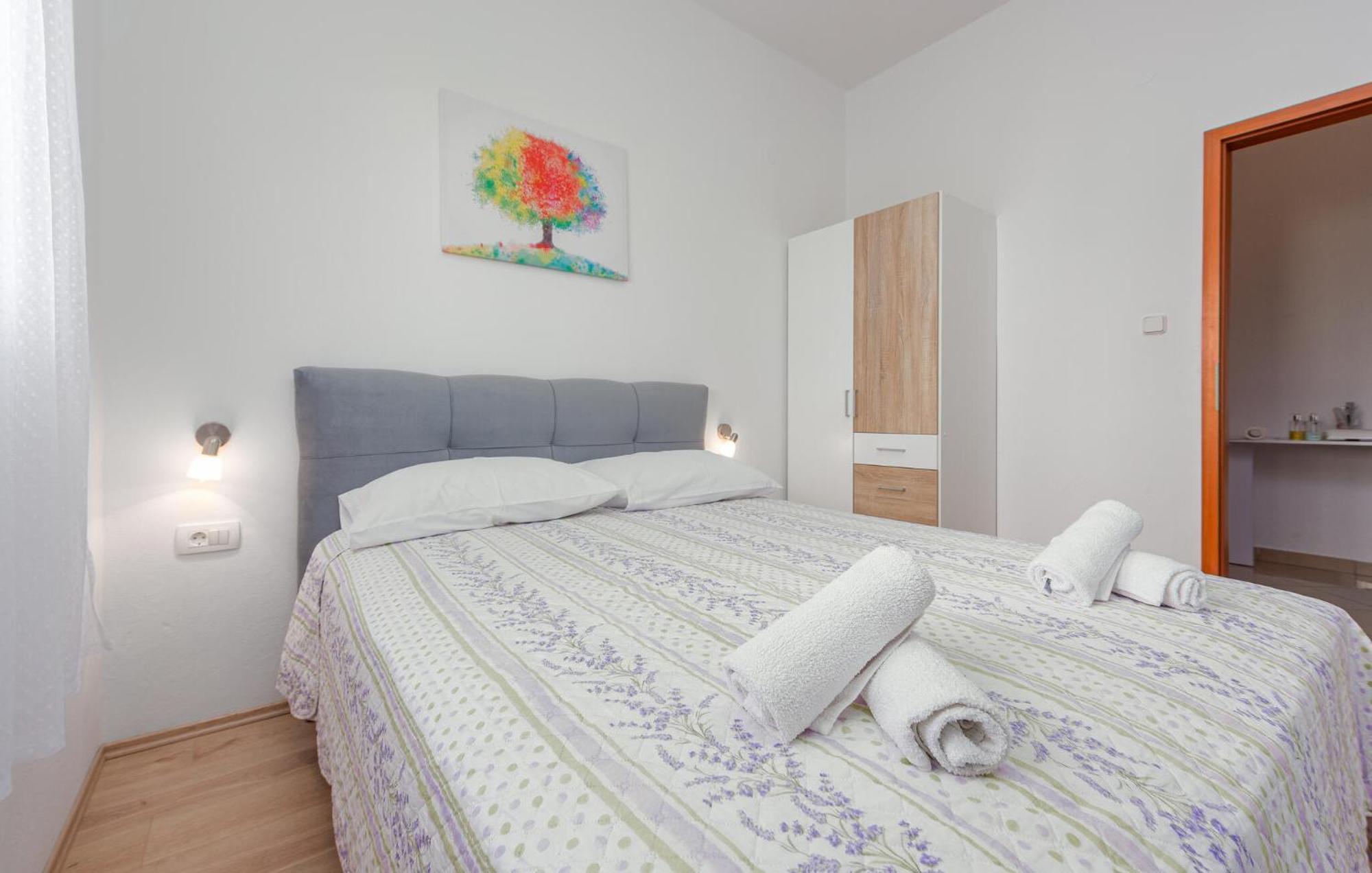 Beautiful Apartment In Maslenica With Kitchen Eksteriør billede