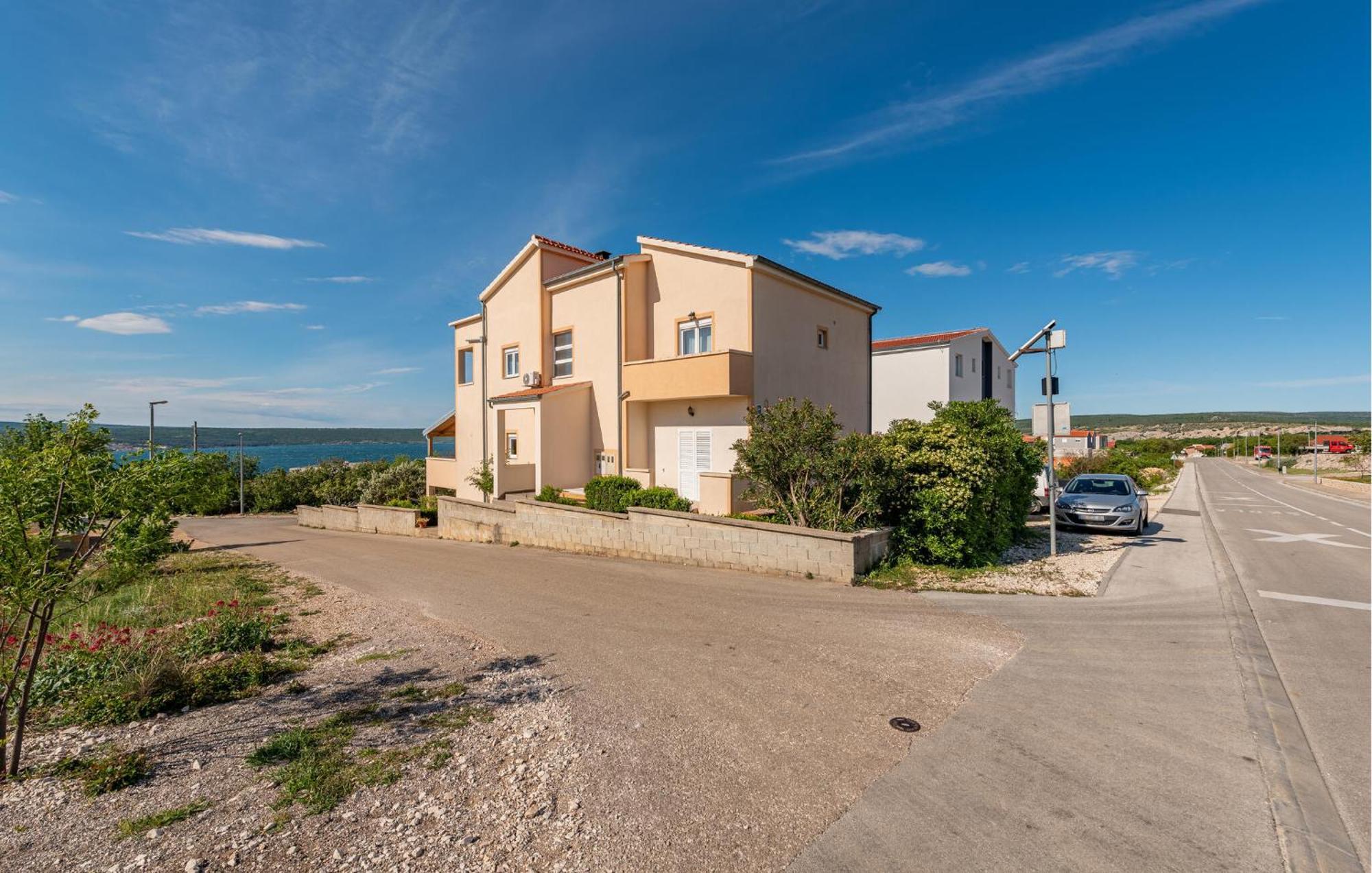 Beautiful Apartment In Maslenica With Kitchen Eksteriør billede