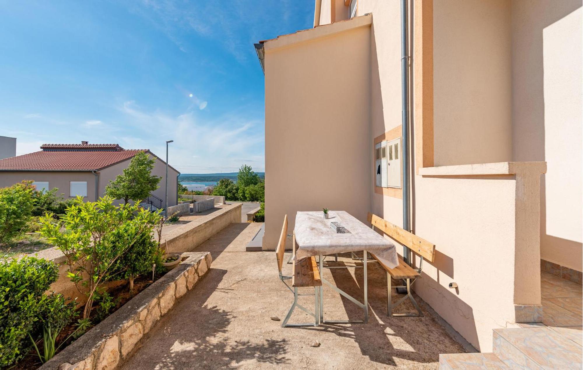 Beautiful Apartment In Maslenica With Kitchen Eksteriør billede